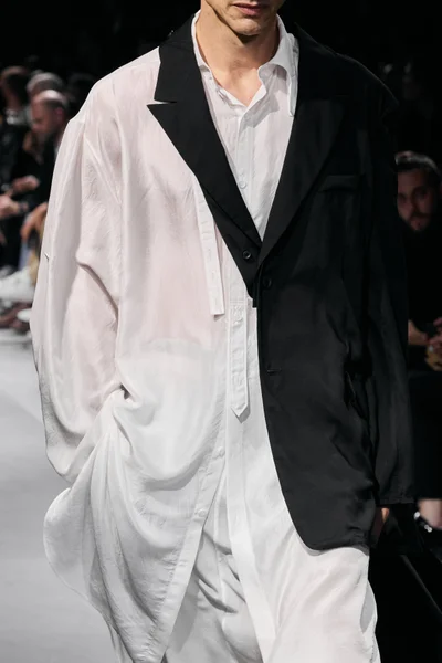 Look 53